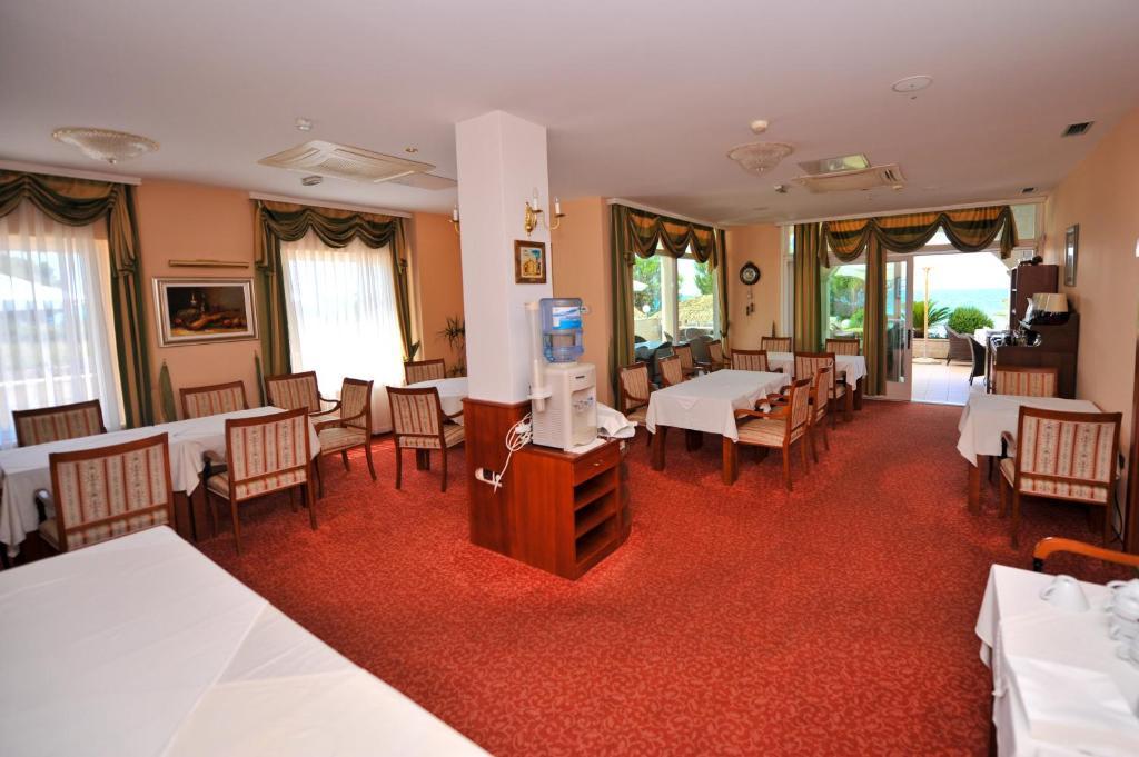 Villa Kastel Повляна Экстерьер фото